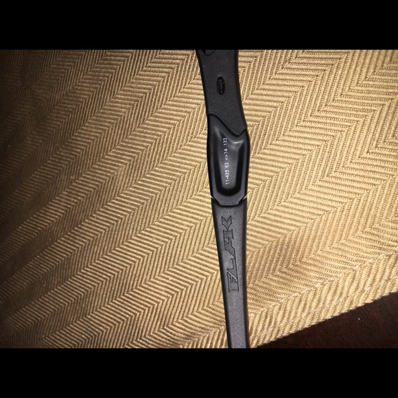 Oakley “Flak-Jacket” polarized sunglasses - Picture 3 of 4